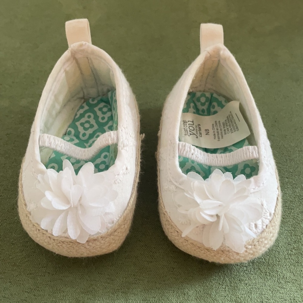 NB Newborn eyelet lace summer slippers with flower